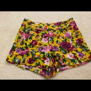 yellow floral flowy shorts